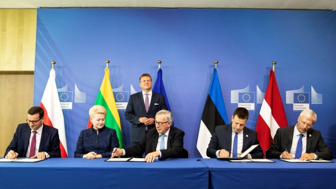 Kariņš paraksta politisko ceļa karti Baltijas valstu elektroenerģijas sistēmu pievienošanai Eiropas tīklam