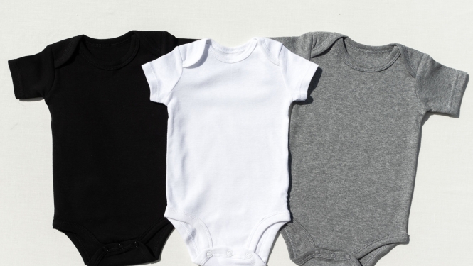 Valdība piešķir 8538 eiro pabalstu trīnīšu ģimenei