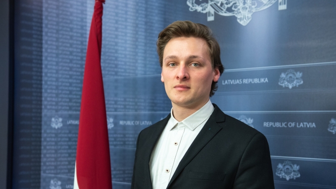 Amatā stājas jaunais Ministru kabineta preses sekretārs