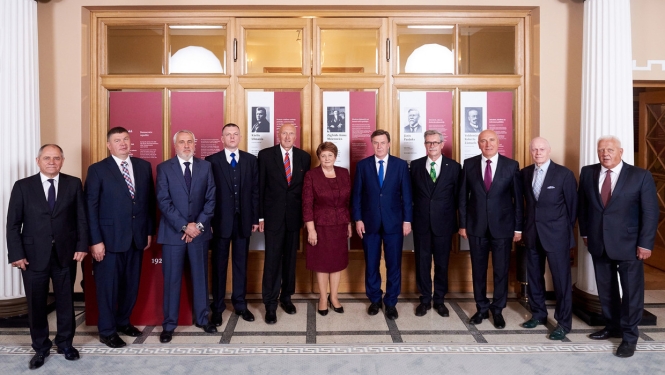 Ministru prezidenti: Latvijas panākumu atslēga – izglītoti cilvēki un augstvērtīgs darbs ikdienā