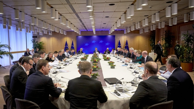 Eiropadomē lemj par Brexit turpmāko gaitu