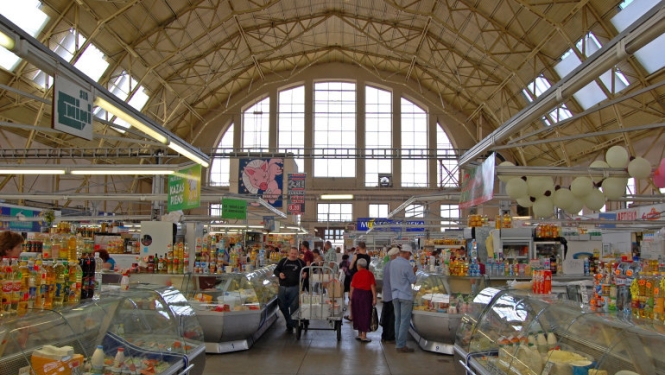 Ēnu ekonomikas mazināšanai MK akceptē grozījumus tirdzniecības kārtībai tirgos un ielu tirdzniecībā