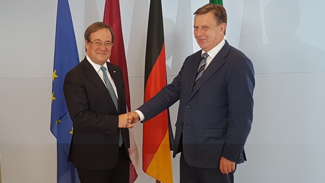 M. Kučinskis ar Ziemeļreinas-Vestfālenes Ministru prezidentu apspriež abu pušu sadarbības iespējas