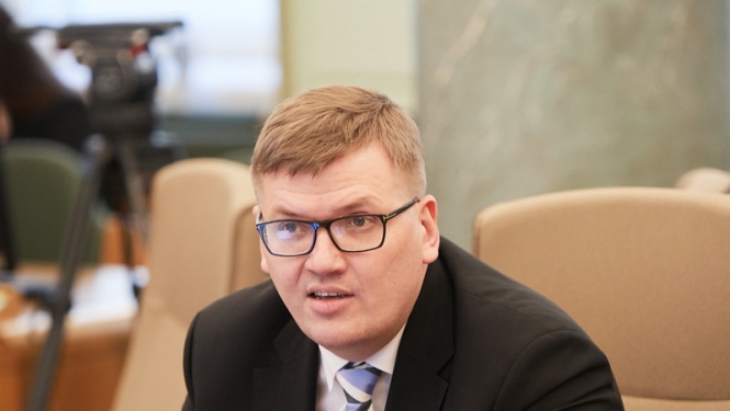 No ministra amata atkāpjas Juris Pūce