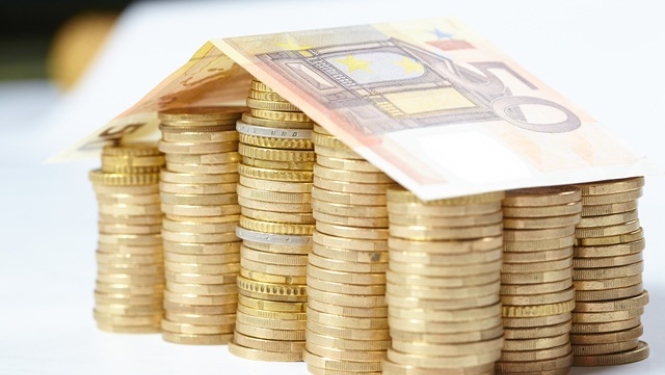 Covid-19 skartajām nozarēm būs pieejams pabalsts darbiniekiem uzņēmuma dīkstāves periodā