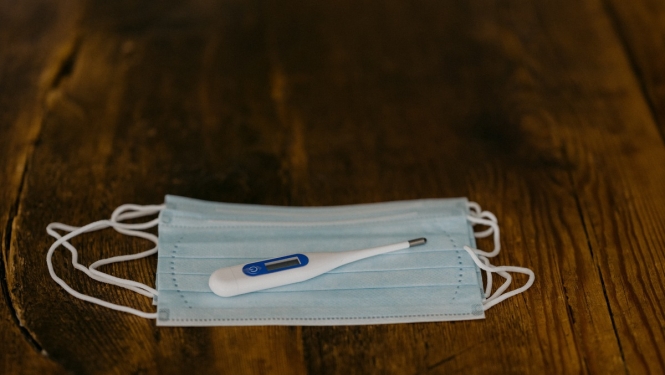 VM: Šobrīd jāatjauno prasmes sadzīvot ar Covid-19 tā, lai varētu atgriezties ierastajā dzīvē