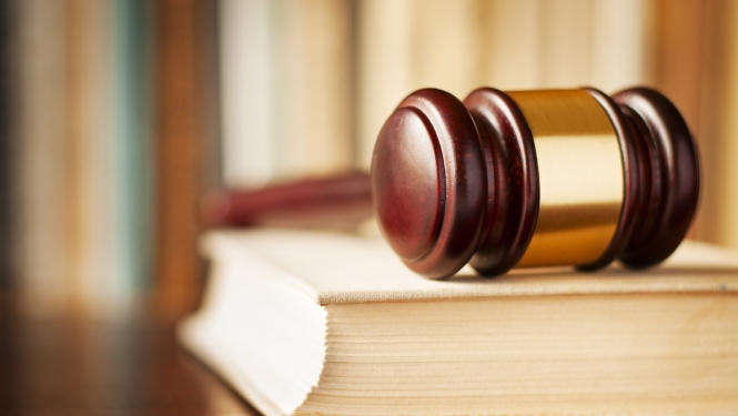 Atbalsta stingrākus ierobežojumus uzturlīdzekļu parādniekiem