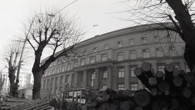 Valdība piešķir finansējumu 1991. gada barikāžu dalībnieku apliecību izgatavošanai