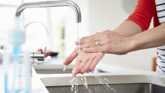 Atliek ūdens patēriņa skaitītāju dzīvokļos verificēšanu ārkārtējās situācijas laikā