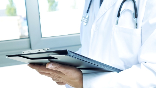 Piešķir 3,2 miljonus eiro Covid-19 ārstniecības izdevumu segšanai