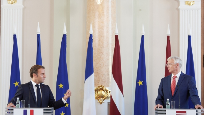 Francijas prezidenta, Latvijas Ministru prezidenta un Lietuvas prezidenta kopīgais paziņojums par demokrātijas aizsardzību