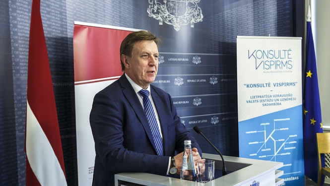 Vienojas par sadarbību “Konsultē vispirms” principa ieviešanā