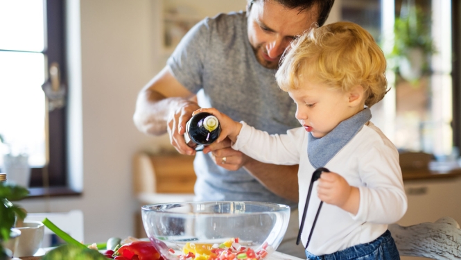 Ārkārtējās situācijas laikā palielināts pabalsts aizbildnībā esoša bērna uzturēšanai