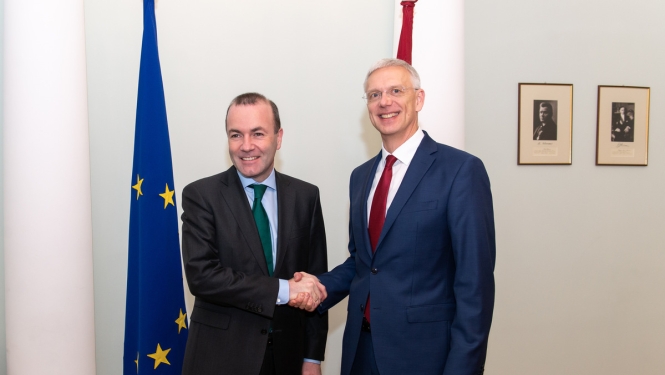 Ministru prezidents ar Vēberu pārrunā Brexit un ES budžeta procesu