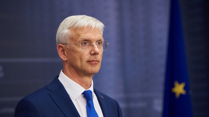 Kariņš: visiem kopīgi ievērojot ierobežojumus un epidemiologu norādījumus, nosargāsim dzīvības un ātrāk atgriezīsimies normālā dzīves ritmā