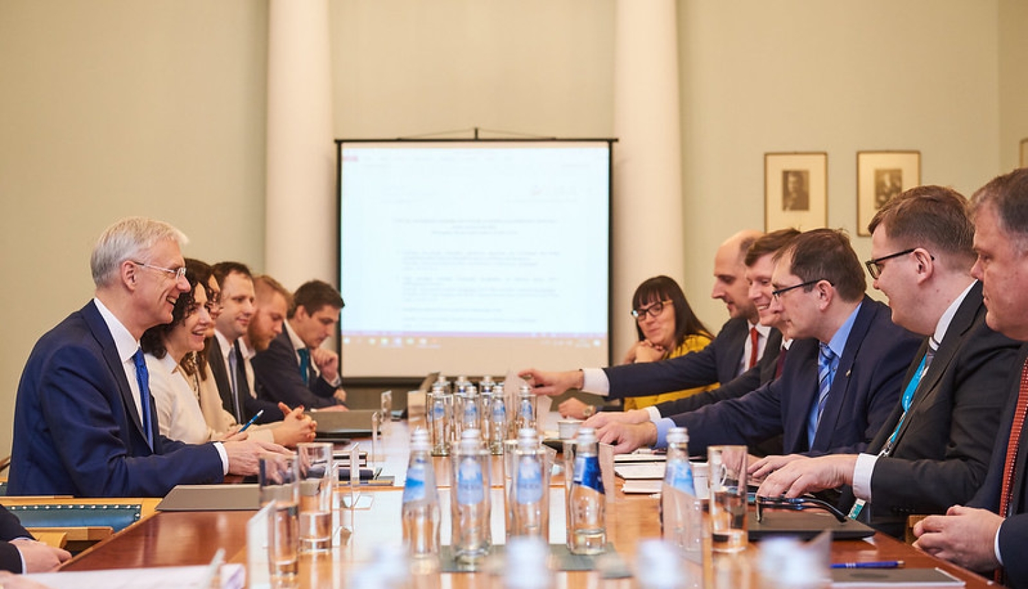 Ministru kabinetā notikusi Lielo un stratēģiski nozīmīgo investīciju projektu koordinācijas padomes sēde