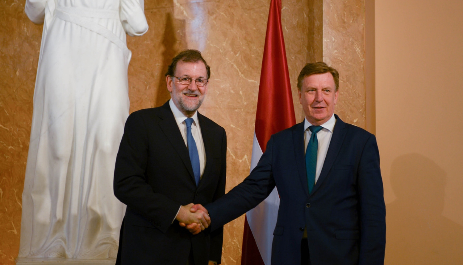 Ministru prezidents dosies vizītē uz Madridi