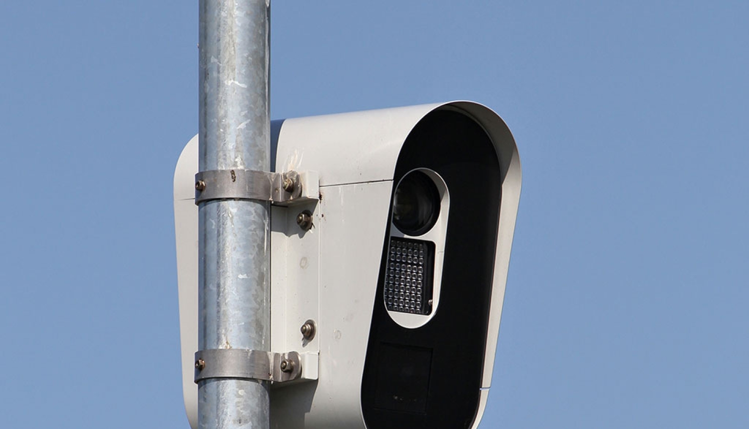 Latvijā 2018. gadā darbosies 100 stacionārie fotoradari