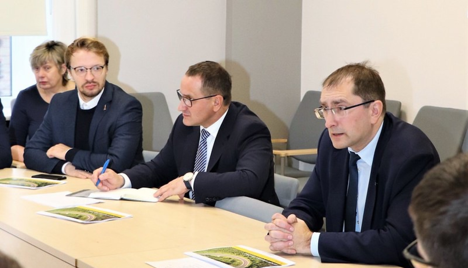 Baltijas transporta ministri turpinās virzīt “Rail Baltica” kā galveno prioritāti