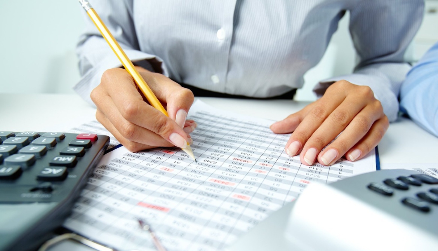 Valdība atbalsta būtiskus grozījumus zvērinātu tiesu izpildītāju atlīdzības apmēros