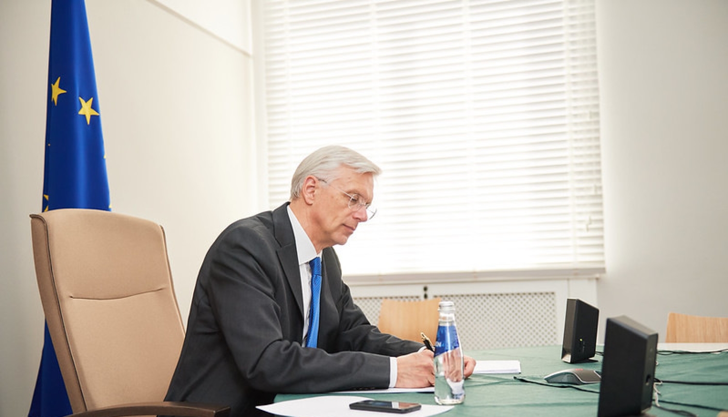 Baltijas valstu premjeri pārrunā sadarbību Covid-19 krīzes laikā