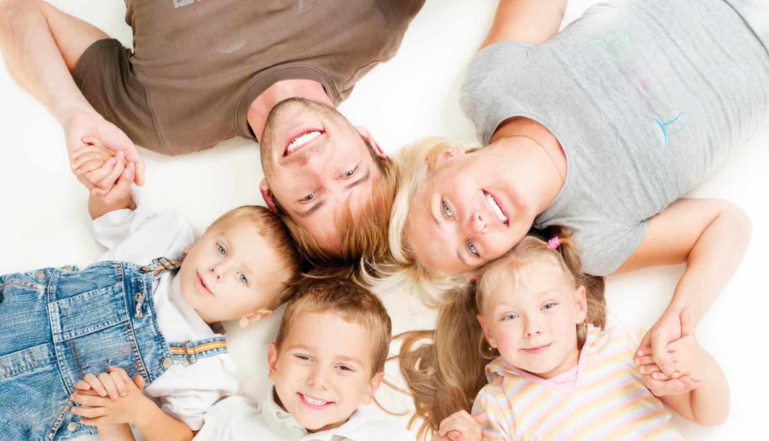 Plāno uzlabot mātes un bērna veselības aprūpi