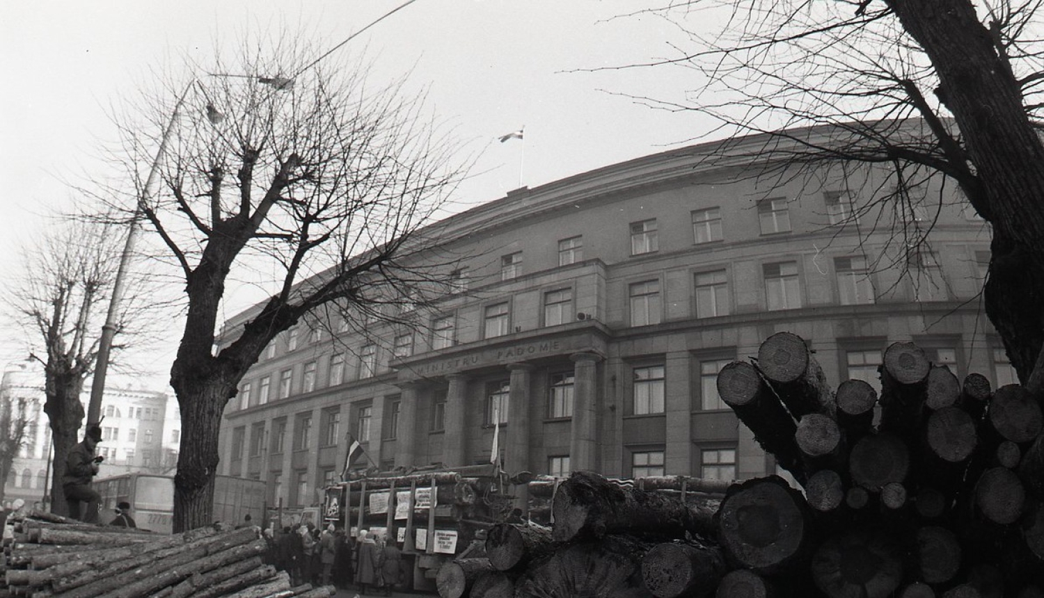 Valdība piešķir finansējumu 1991. gada barikāžu dalībnieku apliecību izgatavošanai