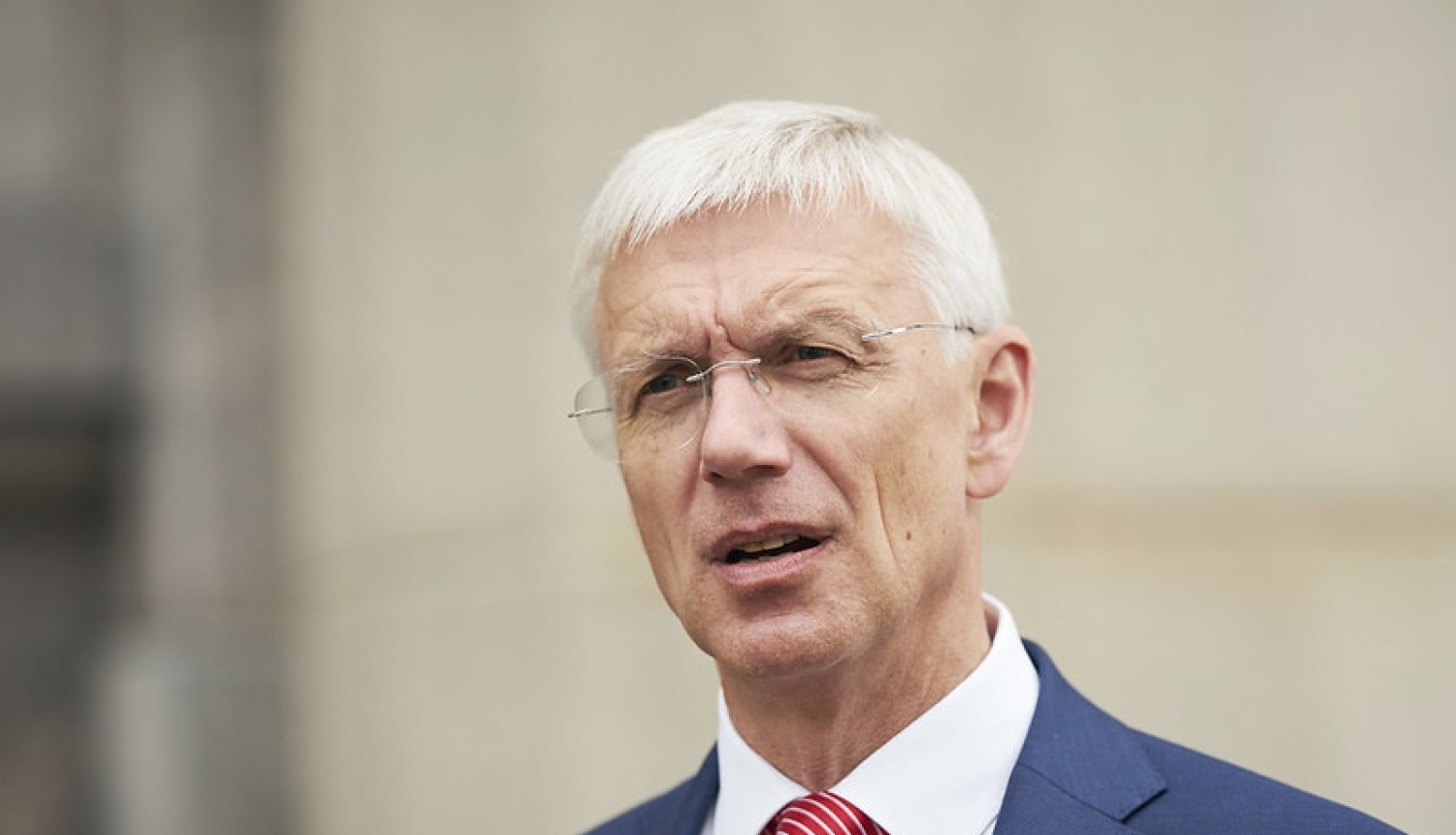 Kariņš: šobrīd atrodamies ļoti kritiskā brīdī, nepieciešami stingrāki ierobežojumi un strikta to ievērošana Covid-19 izplatības apturēšanai