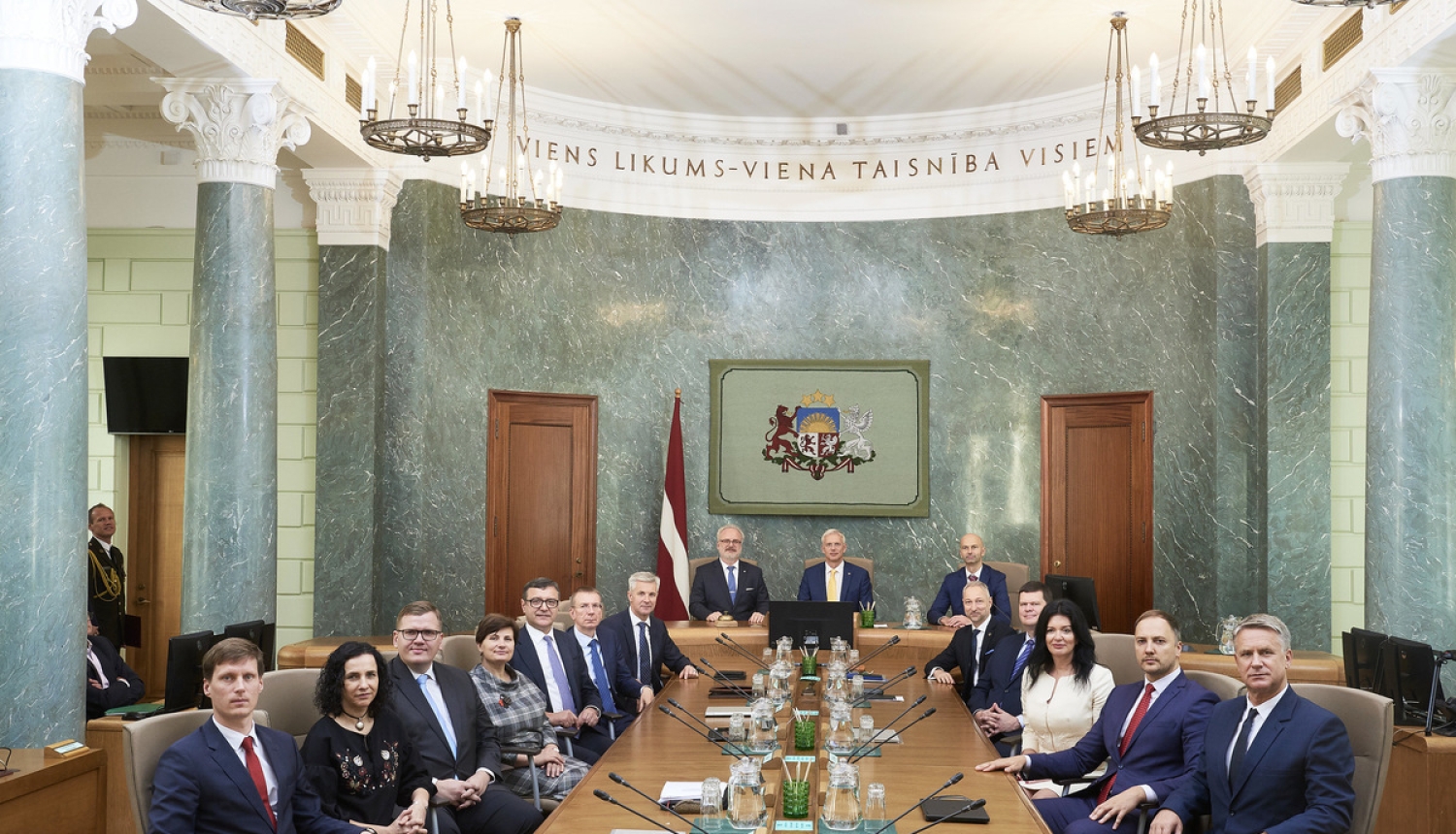 Valdību uzrunā Valsts prezidents