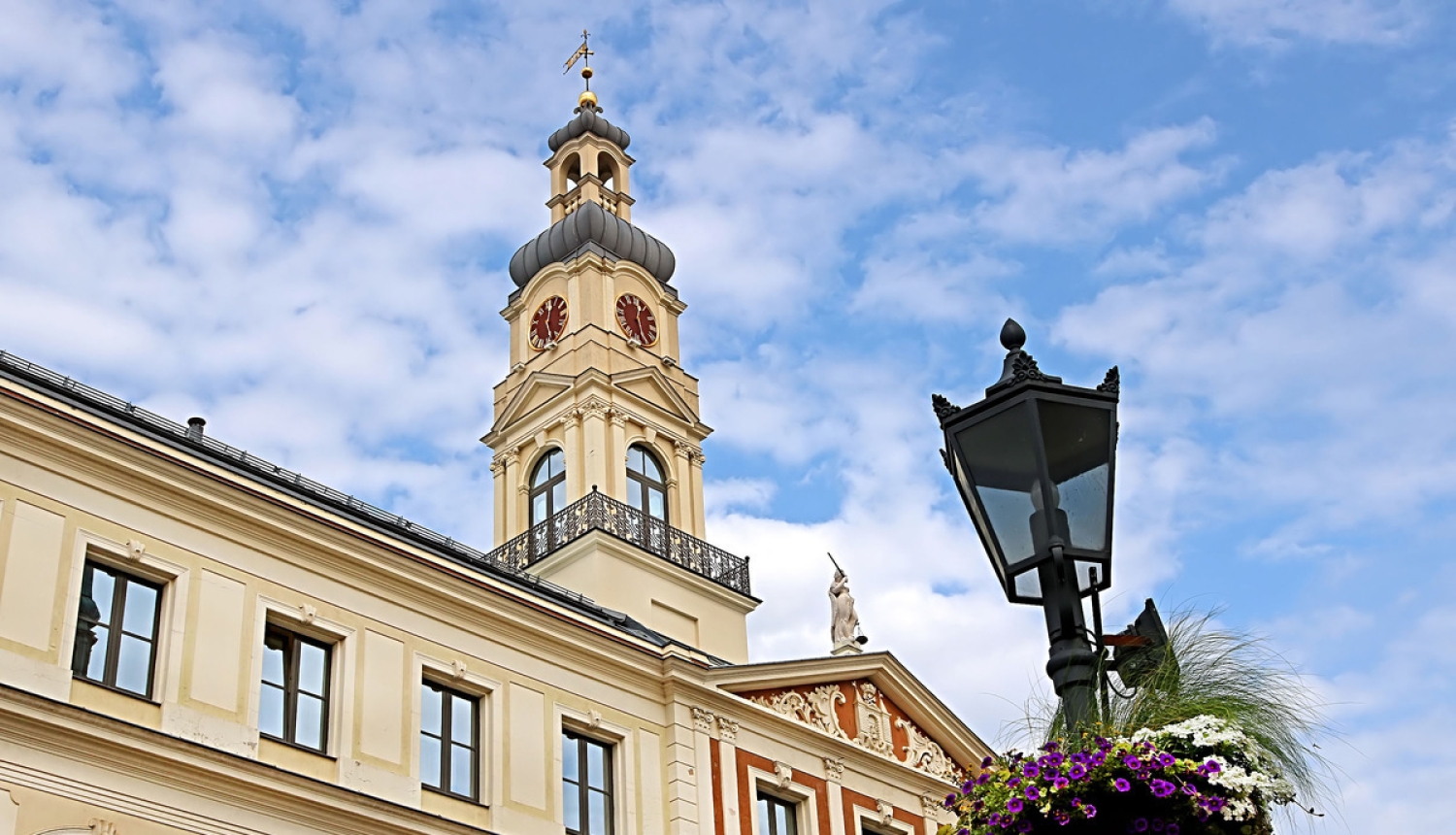 Grozījumi Rīgas domes atlaišanas likumā paredz drošu vēlēšanu norisi ikvienam
