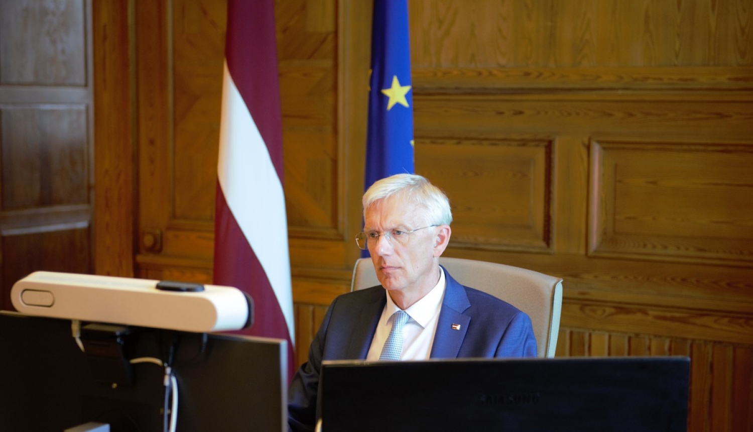 Kariņš un Kazāks uzsver nepieciešamību vairot ekonomikas izaugsmi un konkurētspēju ar 2021. gada valsts budžeta palīdzību