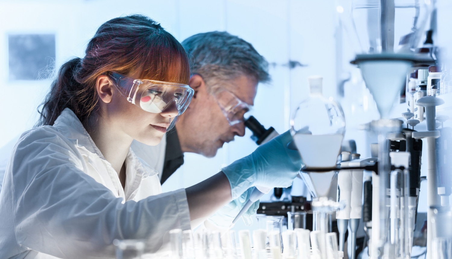 Precizē kārtību, kādā būs atļauts reklamēt zāles