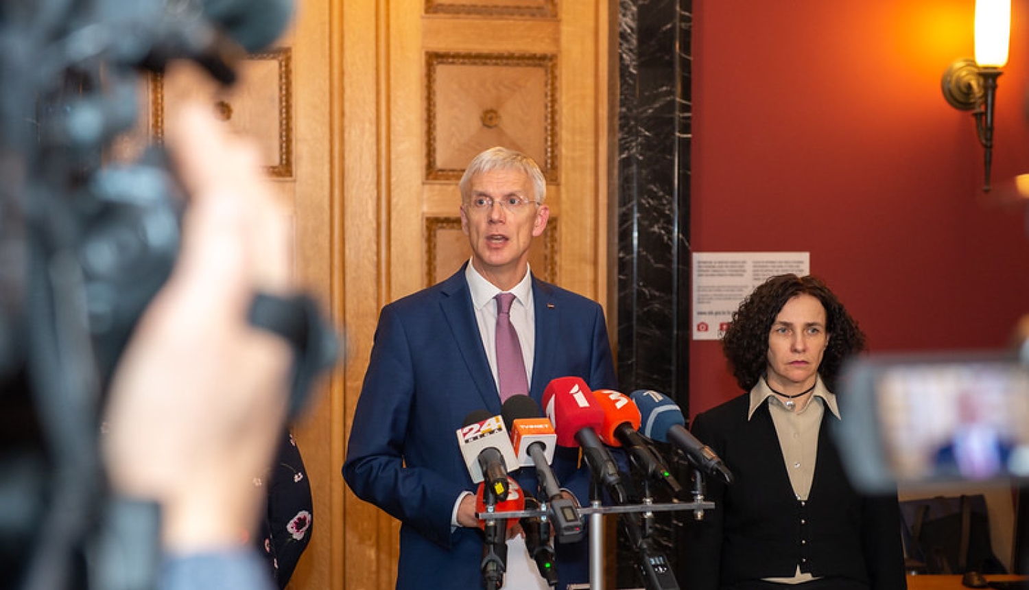 Kariņš ar Eiropas Savienības līderiem diskutēs par koronavīrusa izplatības ierobežošanu