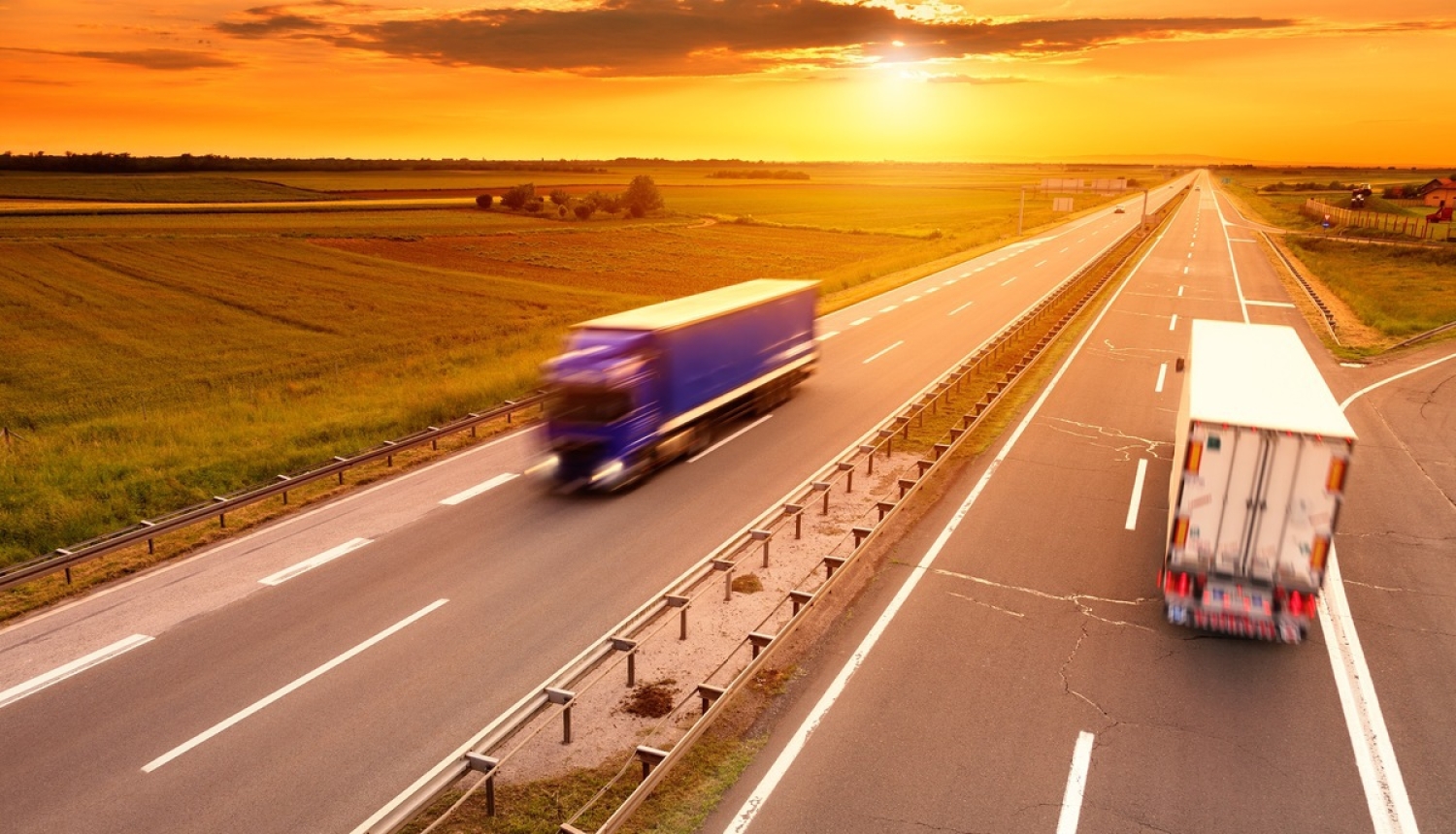 Valdība piešķir pagaidu izņēmumu transportlīdzekļu vadītāju braukšanas un atpūtas laika regulējumam