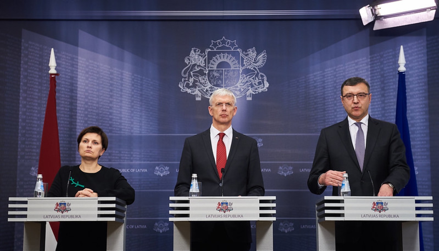 Valdība lemj par atbalstu uzņēmējiem un paplašina piesardzības pasākumus Covid-19 izplatības ierobežošanai