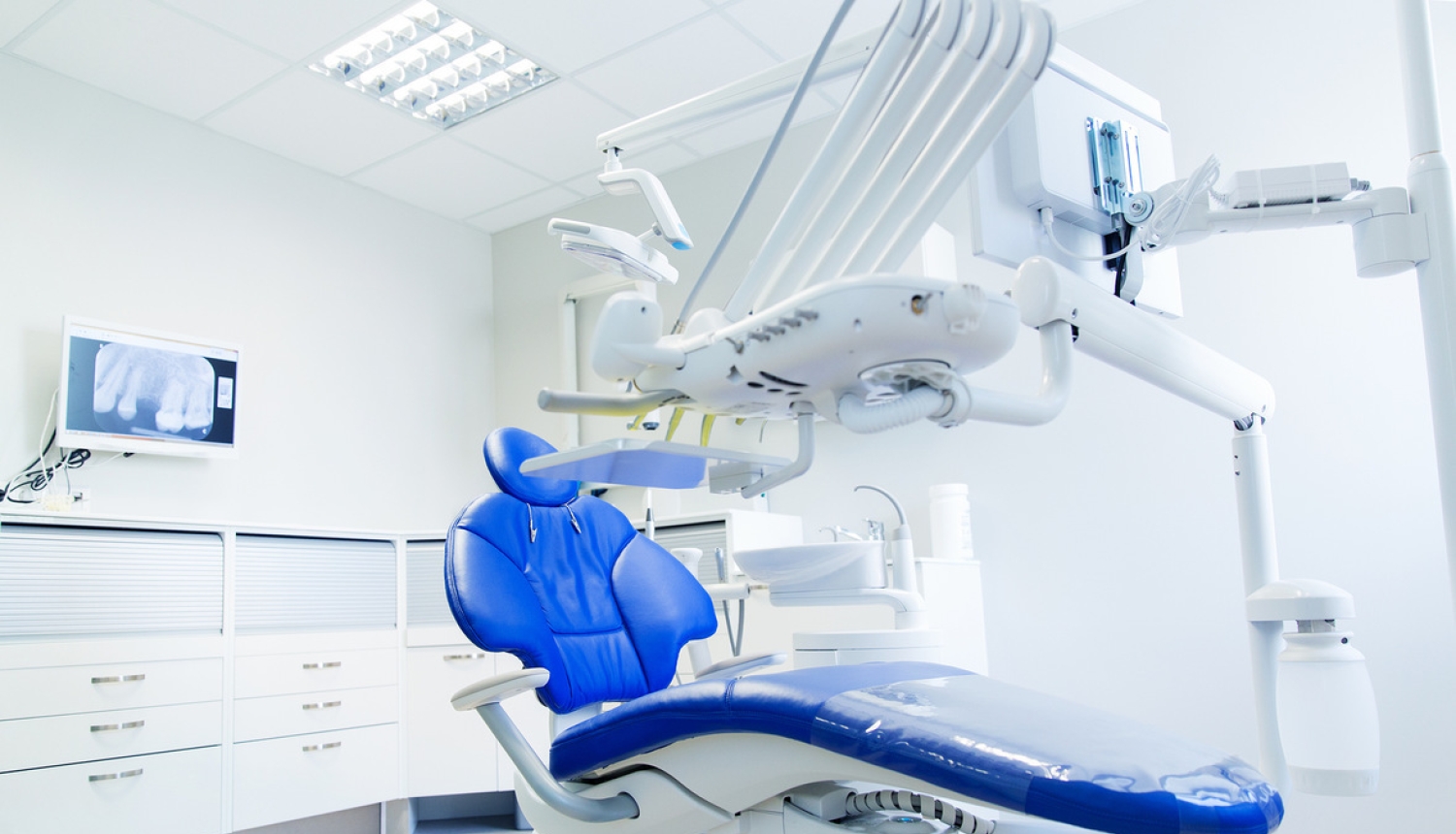 Nākošgad sāksies pilotprojekts par atbalstu zobu protezēšanā senioriem