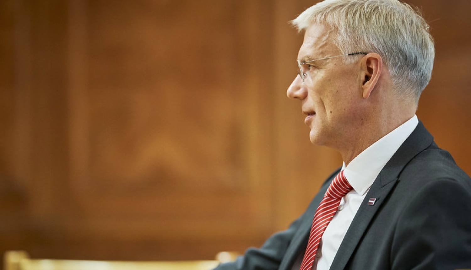 Ministru prezidents Krišjānis Kariņš profilā
